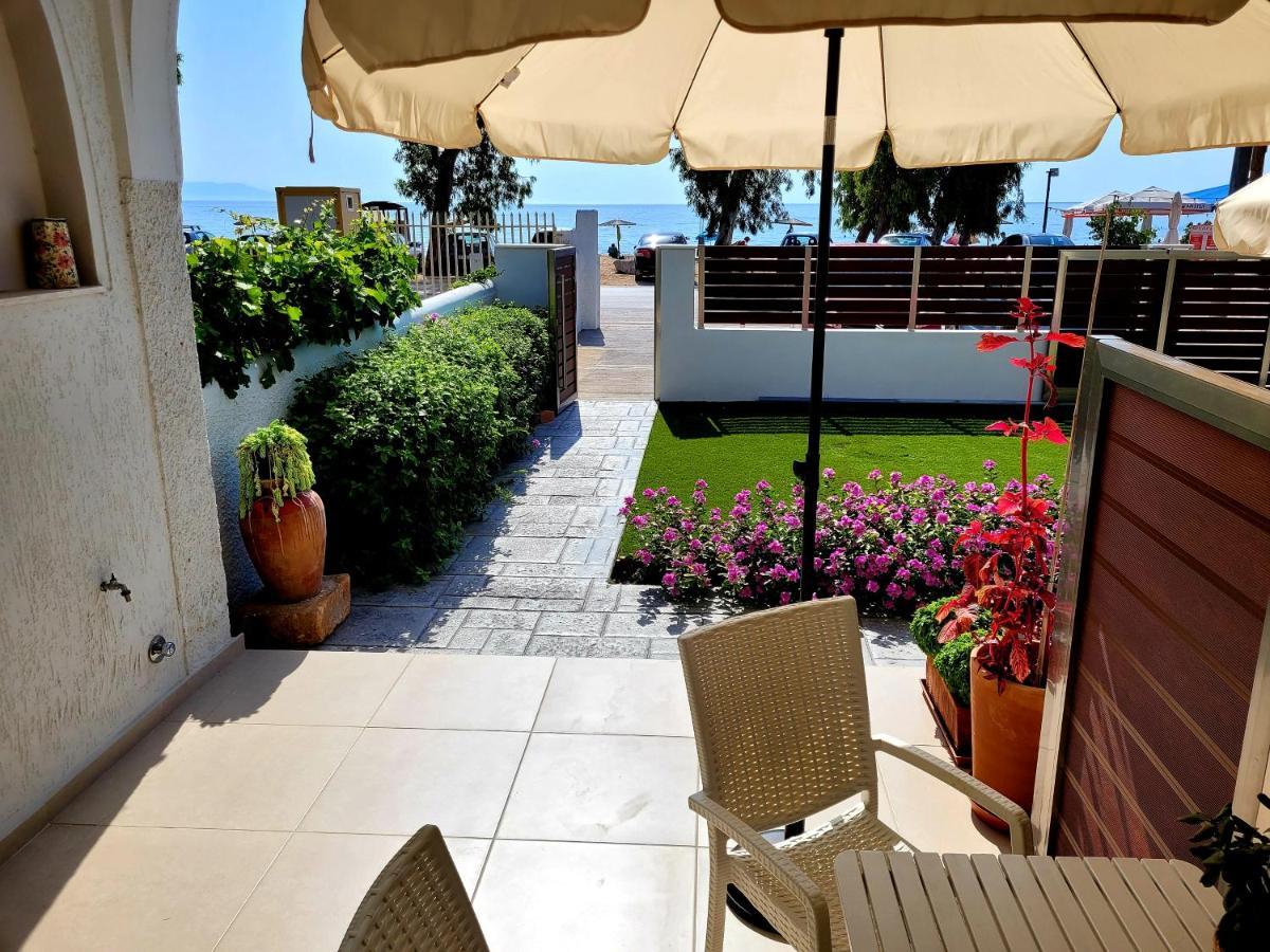 Aphrodite'S Apartments Артемида Екстериор снимка